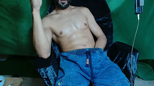 JUSTFORRICH online show from March 8, 6:44 pm