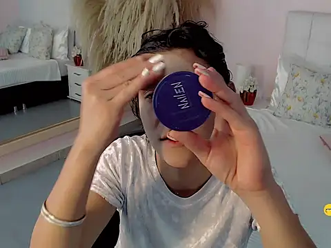 Snapshot of nathalialoes1 chatting on October 4, 7:12 pm nathalialoes1 online show from October 4, 7:12 pm