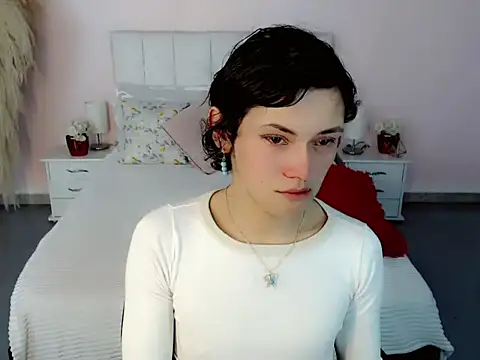 Snapshot of nathalialoes1 chatting on October 25, 7:19 pm nathalialoes1 online show from October 25, 7:19 pm