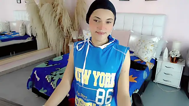 Snapshot of nathalialoes1 chatting on November 26, 10:11 pm nathalialoes1 online show from November 26, 10:11 pm