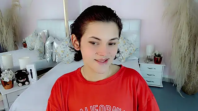 Snapshot of nathalialoes1 chatting on December 14, 6:12 pm nathalialoes1 online show from December 14, 6:12 pm