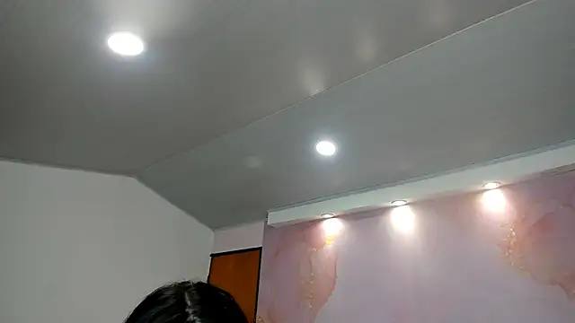 milk candy18 online show from November 6, 10:49 am