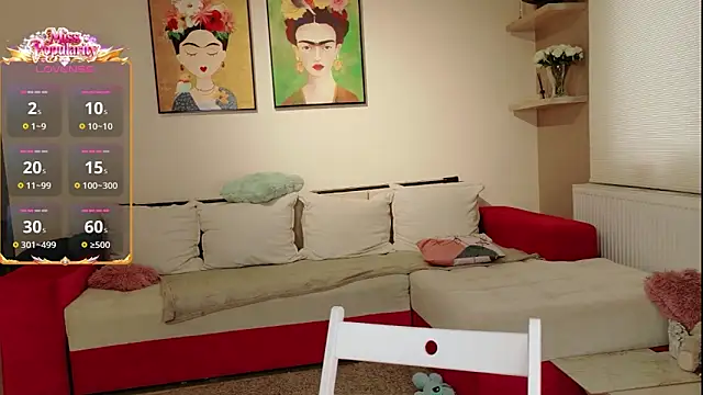 Snapshot of New_Kessie chatting on January 19, 10:30 am New Kessie online show from January 19, 10:30 am