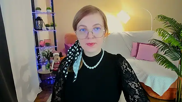 YourUniverser online show from December 1, 9:25 am