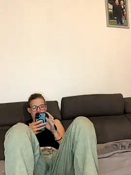 Snapshot of Lesamantssexy chatting on November 2, 1:35 pm Lesamantssexy online show from November 2, 1:35 pm