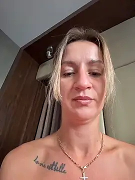 EvvaMur online show from December 18, 1:00 am