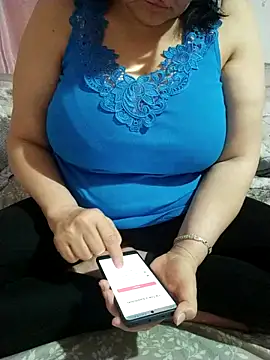 zerdaliii online show from April 14, 5:52 pm