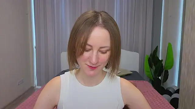 LuluChiiii online show from November 28, 10:51 am