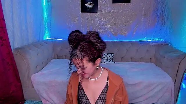 Snapshot of teamlover00 chatting on October 10, 5:39 am teamlover00 online show from October 10, 5:39 am