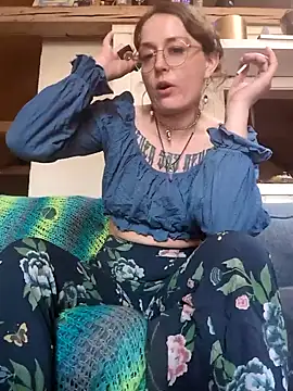 marijacucu online show from June 28, 1:39 pm