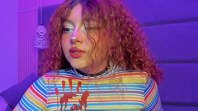 SamanthaaReed online show from October 17, 4:15 am