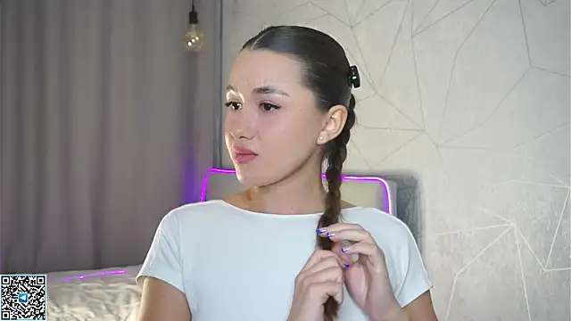 Snapshot of vvillywonka chatting on October 5, 1:37 am vvillywonka online show from October 5, 1:37 am