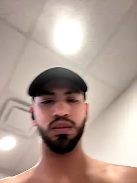 Snapshot of Yinigi chatting on October 9, 1:20 pm Yinigi online show from October 9, 1:20 pm