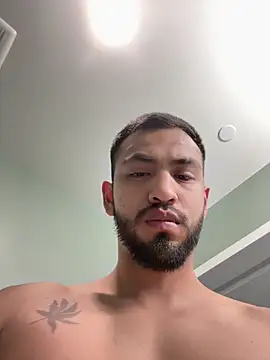 Snapshot of Yinigi chatting on October 18, 1:23 pm Yinigi online show from October 18, 1:23 pm