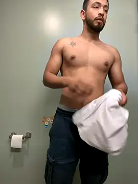 Snapshot of Yinigi chatting on October 29, 12:29 pm Yinigi online show from October 29, 12:29 pm