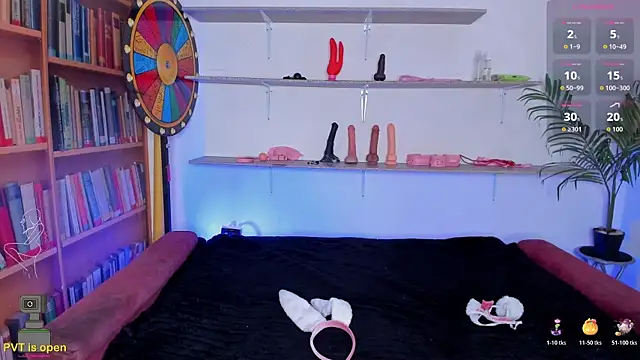 Snapshot of OkHard11 chatting on October 23, 8:29 pm OkHard11 online show from October 23, 8:29 pm