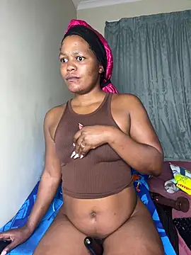 Snapshot of Kikie23 chatting on April 3, 1:58 am Kikie23 online show from April 3, 1:58 am