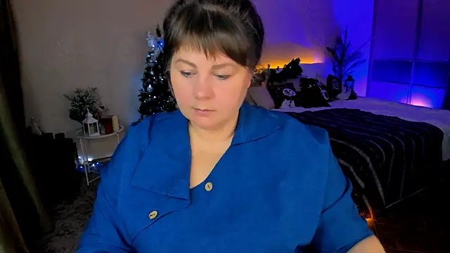 CrystaalStaar online show from December 17, 12:11 pm