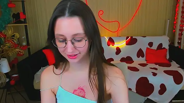 YourLovellyStory online show from February 28, 4:41 pm