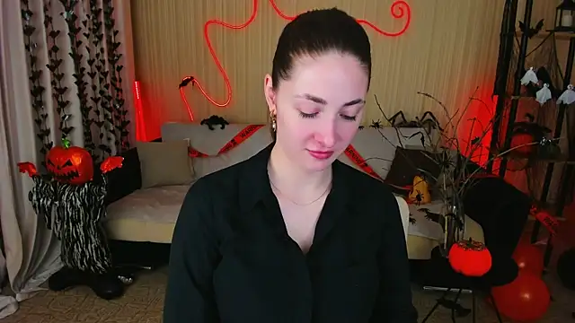 SensitiveSooul online show from October 29, 8:10 pm