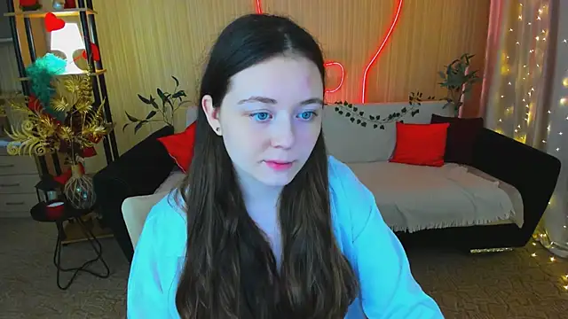 Snapshot of AlluringLookk chatting on April 19, 4:28 pm AlluringLookk online show from April 19, 4:28 pm