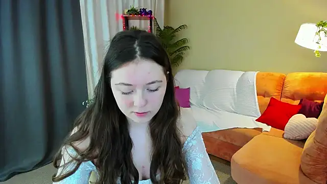 Snapshot of AlluringLookk chatting on April 26, 4:37 pm AlluringLookk online show from April 26, 4:37 pm