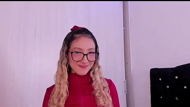 LauMiller online show from October 27, 11:09 pm