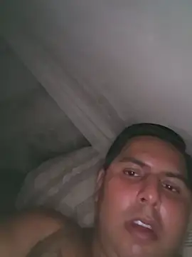 Snapshot of willersaulzambranobohorqu chatting on November 1, 2:24 am willersaulzambranobohorqu online show from November 1, 2:24 am