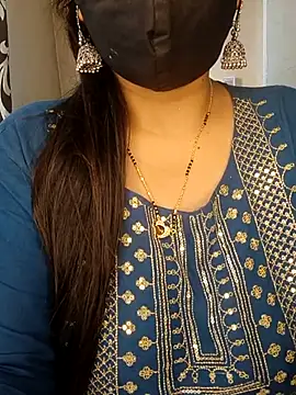 Snapshot of officialbhabhi chatting on September 17, 7:10 am officialbhabhi online show from September 17, 7:10 am