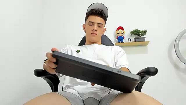 Mikecooper online show from September 24, 2:04 am