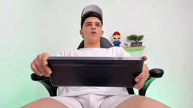 Mikecooper online show from January 17, 7:28 pm