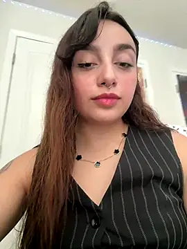 CharmingMaddie online show from September 15, 4:18 pm