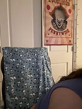 CharmingMaddie online show from March 4, 9:37 am