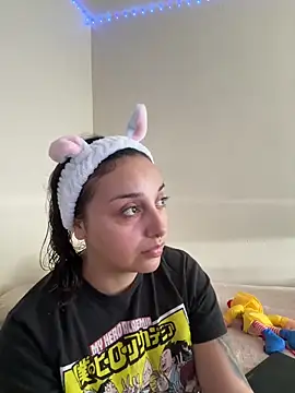 CharmingMaddie online show from May 6, 7:08 pm