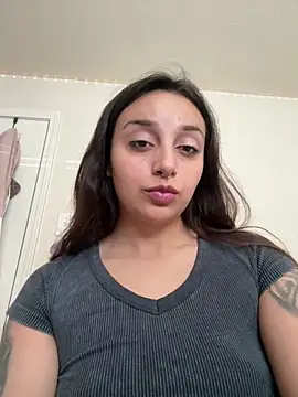 CharmingMaddie online show from May 17, 3:52 pm