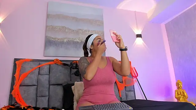 CrisstalStwart online show from October 28, 8:22 pm