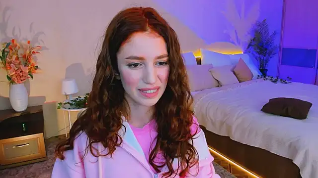 ChristinaConteeree online show from October 10, 8:19 pm