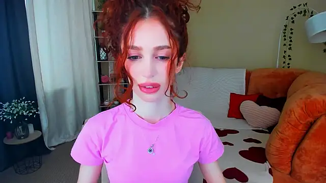 Snapshot of ChristinaConteeree chatting on July 9, 11:14 am ChristinaConteeree online show from July 9, 11:14 am