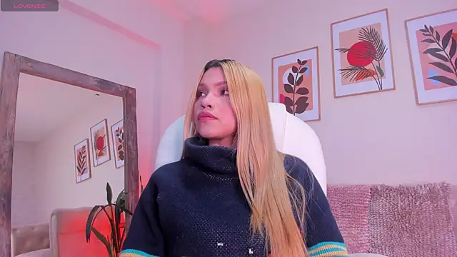 victoria giraldo online show from November 8, 5:07 am