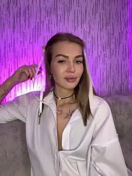 Snapshot of miss_veroNika chatting on February 6, 3:00 am miss veroNika online show from February 6, 3:00 am