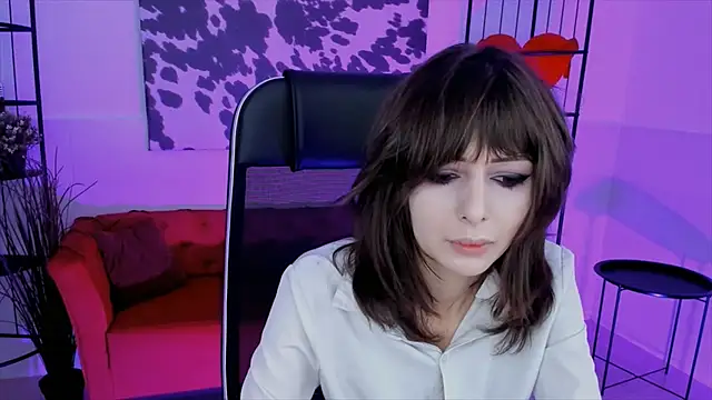 CrystallBloom online show from October 7, 2:31 am