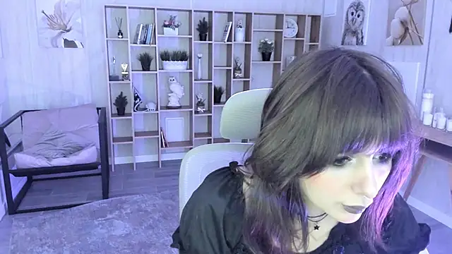 CrystallBloom online show from October 28, 4:09 pm