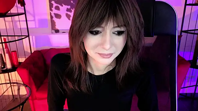 CrystallBloom online show from February 4, 1:50 pm