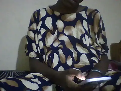 sexyonettt online show from September 12, 4:01 am