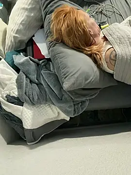 zoeyportland online show from March 20, 10:42 am