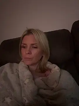 Lexi-Lux-X online show from November 3, 3:52 am