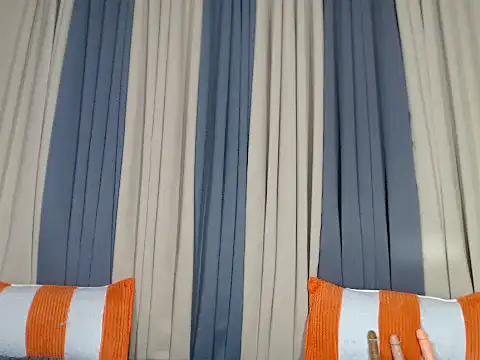 Trexiehot online show from December 5, 4:32 am