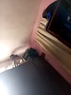 Snapshot of thekinglizard chatting on November 30, 6:12 pm thekinglizard online show from November 30, 6:12 pm