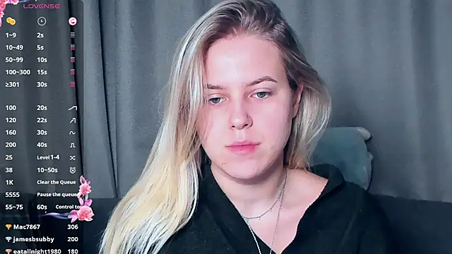 AngelAnty online show from November 17, 1:06 pm