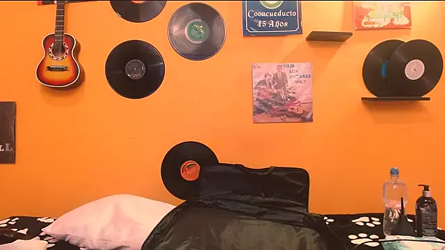 meisevil77 online show from December 21, 3:02 am